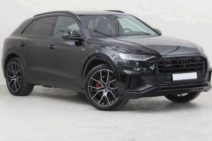 Audi Q8 60 TFSI E S-line 462 CH